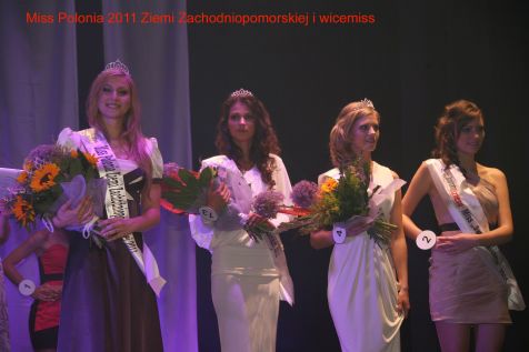 Olga Krupa Miss Polonia Ziemi zachodniopomorskiej 2011 oraz I Wicemiss Krystyna Orzech, II Wicemiss Sandra Kalinowska i Miss Świata Biznesu Klaudia Obrycka