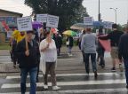 Stoczniowy protest na rondzie w Łunowie 